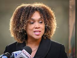 Baltimore State's Attorney Mosby slated for initial appearance Friday