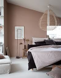 Schichtung Up My Bedroom For A Super Cosy Autumn Brown Pink Wall And Bedding Scandinavian Design Bedroom Bedroom Interior Wall Decor Bedroom