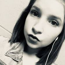 Abigail Bledsoe's Instagram, Twitter & Facebook