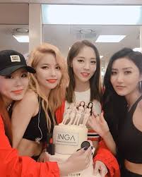 Respect you, nan'o shitattene (she's crazy) sōdokidokide shisen'mo bashibashide Mamamoo X Inga Mamamoo Mamamoo Kpop Wheein Mamamoo