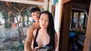 Thế nhưng vao trước đó vài tiếng, ca sĩ lương bằng quang lại livestream cảnh ngâm mình tắm chung cùng nhau trong hồ bơi cùng ngân 98 ngực khủng. LÆ°Æ¡ng Báº±ng Quang Tháº£n Nhien Sá» Soáº¡ng Ngá»±c Khá»§ng Cá»§a Ngan 98 Khi Livestream