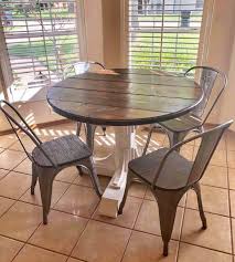 42 Round Table Pine Main In 2020 Round Pedestal Dining Table Modern Round Dining Room Kitchen Table Settings