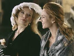 Under The Tuscan Sun Katherine And Old Women Under The Tuscan Sun Lindsay Duncan Sun Movies