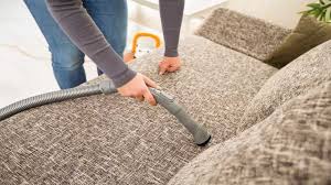 Entfernen sie milchflecken vom teppich, damit sich ein jeder dort wieder wohl fühlt. Schimmel An Wand Und Mobeln Entfernen So Geht Schimmel Schimmel Entfernen Schimmel Wand