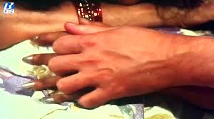 Rekha and Navin Nischol Love Making Scene