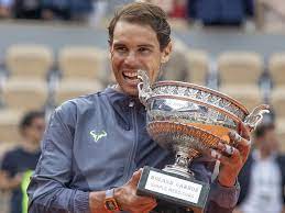 Prix indentique au vainqueur homme et femme en 2006. Combien Vont Gagner Les Vainqueurs De Roland Garros 2020 Gq France