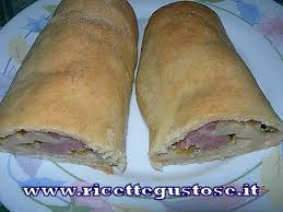 Pizza rustica |pasta brisee patate prosciutto e fiordilatte. Ricetta Rotolo Di Pasta Brise E Salsiccia Panini Per Hot Dog Ricette Cibo