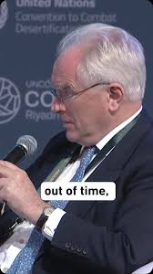 Earthna’s Chair Justin Mundy moderated a panel this afternoon that focused 