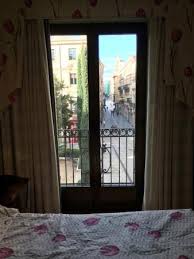 Los huéspedes pueden alojarse en el apartamento hostal concejo que cuenta con un ascensor y depósito de equipajes. Hostal Consego Picture Of Hostal Concejo Salamanca Tripadvisor