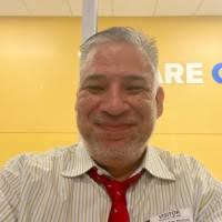 100+ profilů „Ynclan“