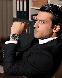 BENYAR Herren Uhr Chronograph Analog Quarz Stilvolle Edelstahlarmband  Armbanduhr Wasserdicht Leuchtende Datum Herrenuhren Elegantes Business  Uhren Geschenk für Männer : Amazon.de: Fashion