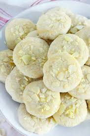 Pure irish butter is a variety of european butter that contains a high butterfat content and has a bright yellow hue. Norwegian Butter Cookies Serinakaker Bowl Of Delicious