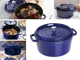 Staub Dark Blue Color Dutch Ovens In 2019 Blue Ovens