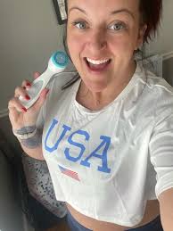 What are good ways to start a weight loss journey and stay focused