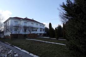 Изучайте релизы lagzi lajcsi на discogs. Rendorok Kutakodtak Lajcsi Luxusvillajaban Blikk