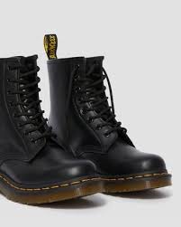 Dr Martens 1460 Women S Smooth Leather Lace Up Boots In 2020 Leather Lace Up Boots Boots Boots Fall