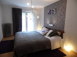 Im romantischen schlafzimmer lassen sich die kleinen lämpchen das ganze jahr über einsetzen. Romantisches Schlafzimmer Bilder Ideen Couch