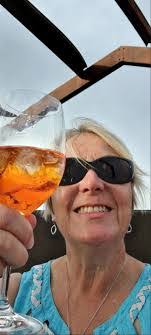 Danielle Godbout's Instagram, Twitter & Facebook