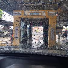 Ramai dalam kalangan kita yang memilih untuk cuci kereta sendiri kerana dua faktor iaitu menjimatkan duit dan lebih puas berbanding cuci kereta di kedai kerana pemilik kereta akan lebih cermat dan teliti bila menjaga dan mencuci kereta mereka sendiri. Pusat Cuci Kereta Automatik Alor Star Kedah