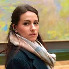 Hi, new entry here, thanks for adding me. Not good as many of you, I saw  some masterpieces👏🏻👏🏻😍 but I" ll try to get better and learn more. I'm  italian (based in