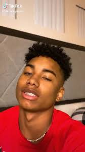 I Don T Wanna Be Your Friend I Wanna Kiss Your Lips Tiktok Silmedupmike Video In 2020 Cute Black Boys Natural Hair Styles Easy Boys With Curly Hair