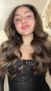 Chantelle Lindsay's Instagram, Twitter & Facebook