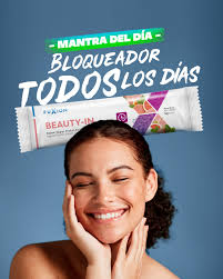 Conserva tu belleza desde adentro hacia afuera! 💖 Aplica tu bloqueador  solar diariamente para proteger tu piel de los daños causados por el sol. Y  para potenciar tu belleza desde dentro, complementa