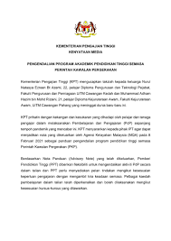 Fina saat ini duduk di kelas tiga smp sebuah sekolah swasta di medan. Kgavo5qplcce7m