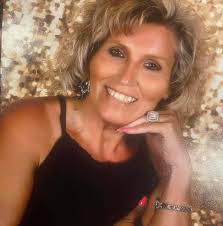 Gail Corn's Instagram, Twitter & Facebook