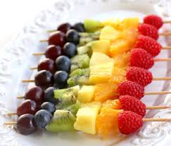 Party Full Of Color Avec Images Brochette Fruits Recettes De Cuisine Nourriture