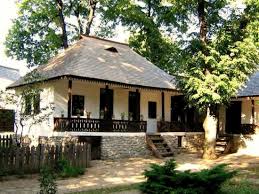 Proiecte de case traditionale romanesti. Casa Traditionala Cu Demisol