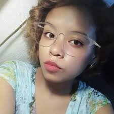 Me parece totalmente marciano tener que dar explicaciones sobre algo tan  básico: -Sí, tengo pezones, soy un ser humano. -Sí, se marcan. -No. No  llevo sujetador. Ni en la foto, ni casi