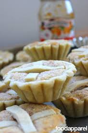 Leipziger Lerche Recipe Apricot Marzipan Pastry Food Apparel Recipe Food Recipes Individual Desserts