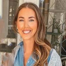 Lynn Mckelvey's Instagram, Twitter & Facebook