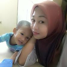 Namanya ayam goreng seringgit ya bun Bukan ayam kf* lagi tren di seberang  ini laris manis Walaupun saya tidak menggunakan rempah kari tetap enak dan  kriuk ini tidak pakai tepung kemasan yang