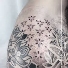 Black And Grey Tattoo Sleeve Filler Sarah Herzdame On Instagram Little Detail One Of My Favourite Patterns I Ve Done So Far Lef Geometric Sleeve Tattoo Tattoo Filler Geometric Mandala Tattoo