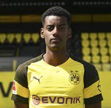 Durch seine starken leistungen bei real sociedad san sebastian sorgt alexander isak derzeit europaweit für. Isak Wechselt Zu San Sebastian Bvb Hat Wohl Ruckkauf Option Welt