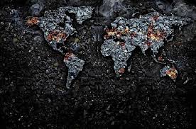 Des étudiants nigériens inventent le #charbon #écologique. Ils Sont En Train D Embraser La Planete Alerte Aux Feux De Charbon Science Vie