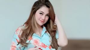 Celine evangelista adalah seorang penyanyi dan model majalah dewasa di indonesia. Celine Evangelista Lahirkan Anak Kedua