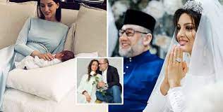 Menghimpunkan peminat sultan dan kesultanan kelantan. Selepas Setahun Lebih Kahwin Isteri Sultan Muhammad V Dedah Sesuatu Kehadiran Kami Berubah Sejak Lepat Pisang