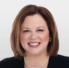 Elizabeth Kitchen's Instagram, Twitter & Facebook