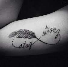 40 Dezente Tattoo Ideen Fur Frauen An Diversen Korperstellen Tattoo Ideen Dezentes Tattoo Federtattoos