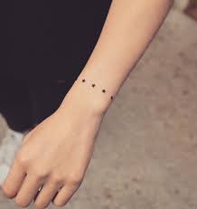 1.4 tatoos féminins selon les designs et couleurs. Epingle Sur Tatoos