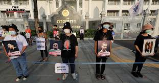 วันที่ 16 เม.ย.2564 แฟจเพจกลุ่มราษฎร ได้สรุปว่า เพนกวินอดอาหาร 32 วัน และ รุ้ง อดอาหาร 17 วัน ซึ่งวันเดียวกันนี้ คณะราษมัม. Giyy33hrmhjtem