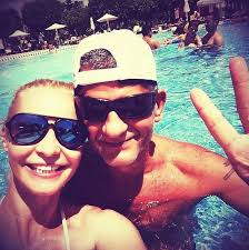 Maybe you would like to learn more about one of these? Racz Jeno Es Sarmos Edesapja Olyanok Mintha Testverek Lennenek Hazai Sztar Femina