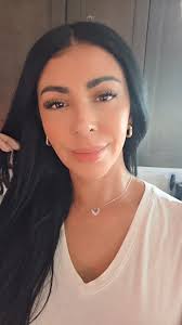 40 is the new 20? I feel like our generation really knows self care and  being aware of our mental health and IT SHOWS! Outfit Details: 💕 Comment  LINK for a DM