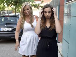 Esta parece ser el mantra que ha asumido belén esteban a propósito de su próximo enlace con miguel marcos. Andrea Janeiro Le Roba El Protagonismo A Belen Esteban El Dia De Su Boda Mujerhoy Com
