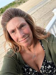 Morning from a wet ( ish ) Keighley West Yorkshire. Question is there any  more Allotmenteers from same area. Thanks Bob.