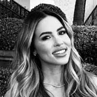 Alyssa Meyer's Instagram, Twitter & Facebook