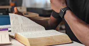 Ebiblestudy.org is a collection of free bible study lessons designed for adults or teenagers, written by bible professors from oklahoma christian university. The Beginner S Guide To Reading The Bible